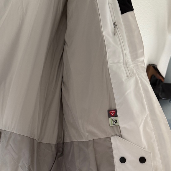 Women's White and Black Ski Jacket - Picture 4 of 5